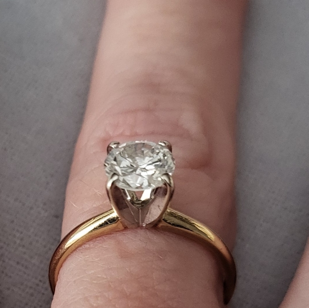 14k yellow gold 1.05ct round diamond set in 4 prong white gold solitaire ring - Picture 3 of 16